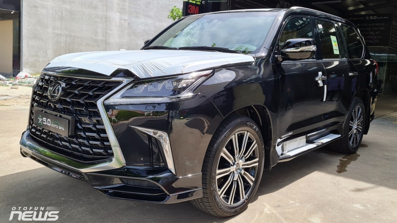 Lexus LX570 2021 giá gần 10 tỷ đồng đầu tiên Nghệ An