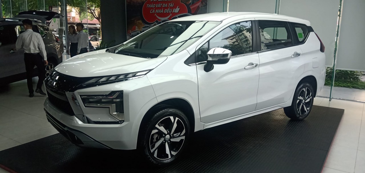 Hình thực tế Mitsubishi Xpander 2022 tại đại lý Hình thực tế Mitsubishi Xpander 2022 tại đại lý
