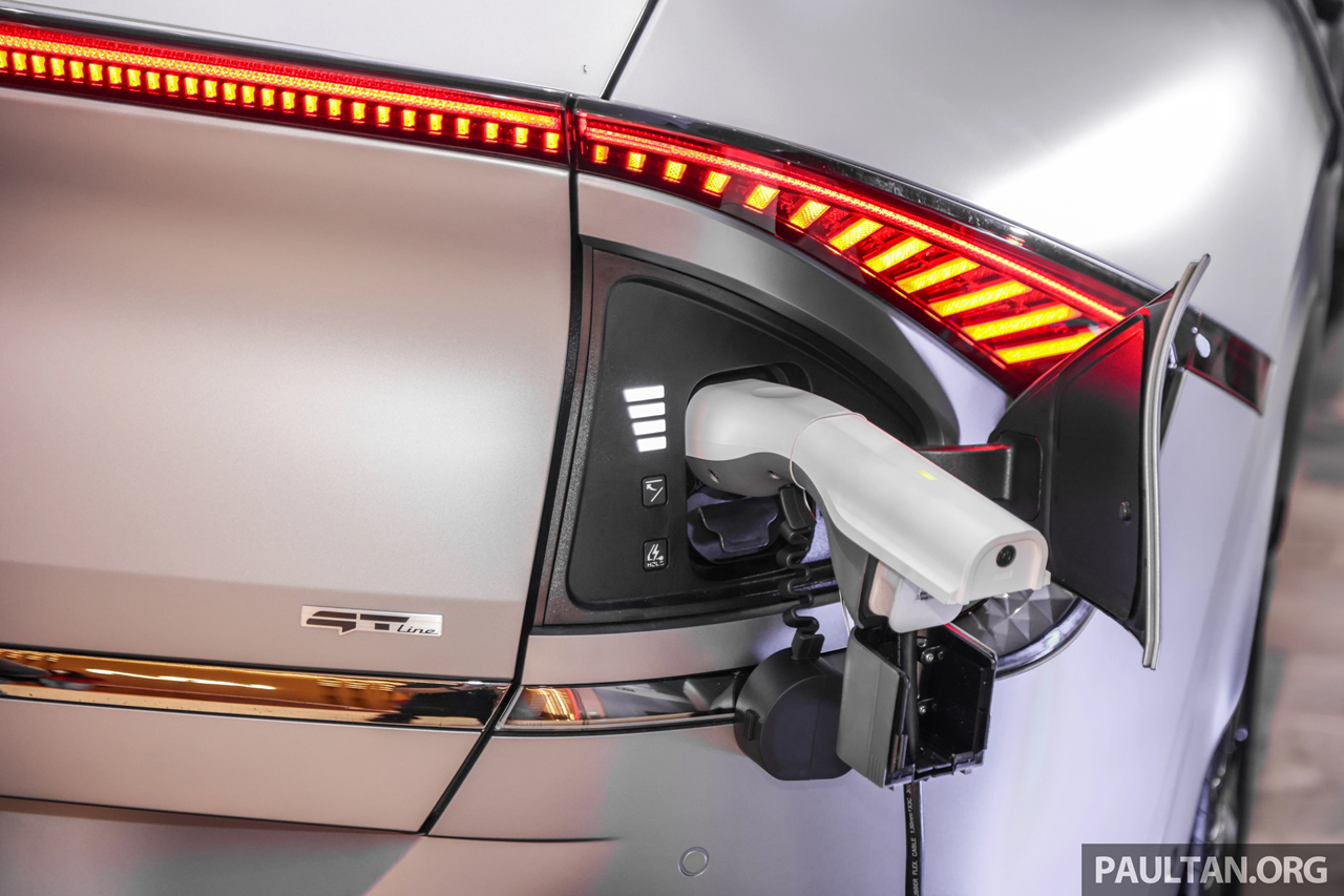 Kia EV6 GT-Line AWD ra mắt khách hàng Malaysia Kia EV6 GT-Line AWD ra mắt khách hàng Malaysia