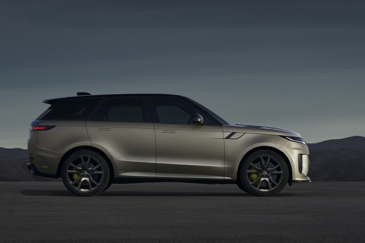 Ra mắt Range Rover Sport SV mạnh tới 626 mã lực Ra mắt Range Rover Sport SV mạnh tới 626 mã lực