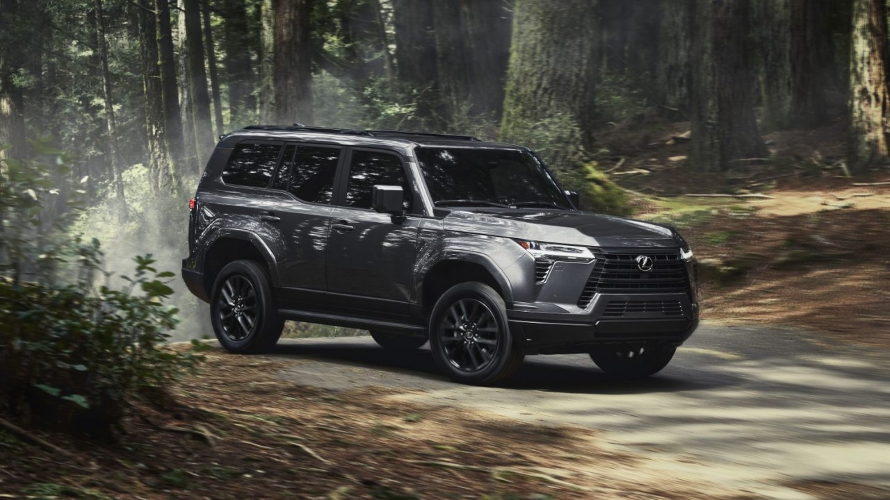 Lexus GX thế hệ mới ra mắt sở hữu khả năng đi địa hình ấn tượng Lexus GX thế hệ mới ra mắt sở hữu khả năng đi địa hình ấn tượng