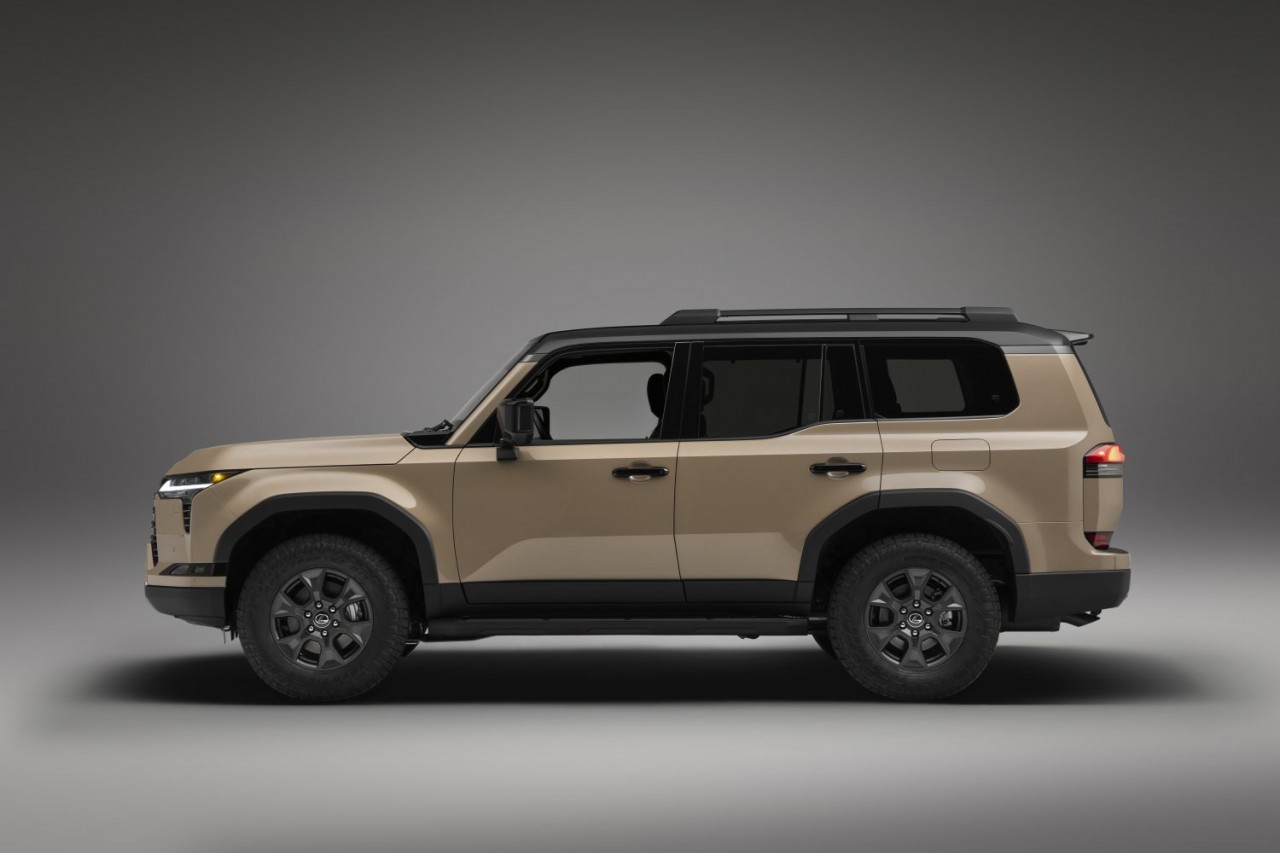 Lexus GX thế hệ mới ra mắt sở hữu khả năng đi địa hình ấn tượng Lexus GX thế hệ mới ra mắt sở hữu khả năng đi địa hình ấn tượng