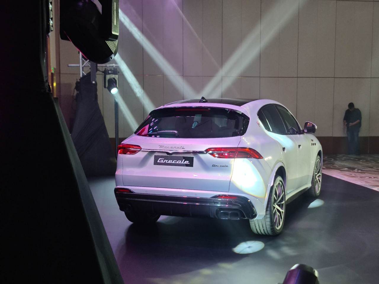 Maserati Grecale ra mắt tại Việt Nam với ba phiên bản, giá từ 4,2 tỷ đồng Maserati Grecale ra mắt tại Việt Nam với ba phiên bản, giá từ 4,2 tỷ đồng