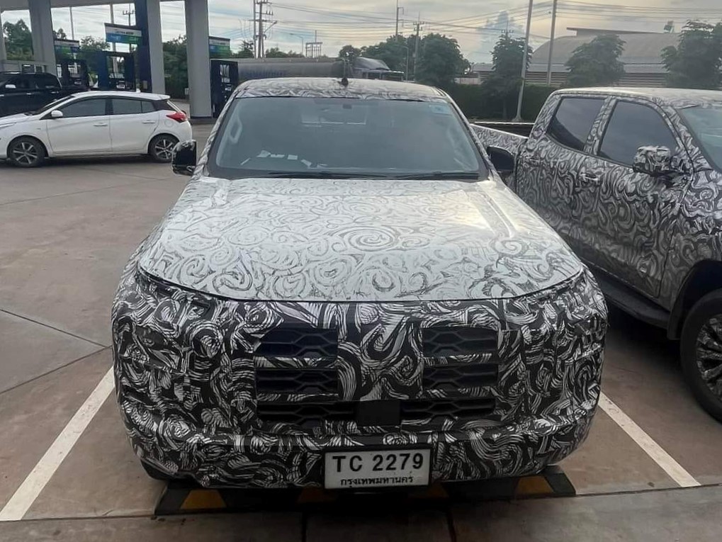 Mitsubishi Triton thế hệ mới ra mắt ngày 26/7 tại Thái Lan Mitsubishi Triton thế hệ mới ra mắt ngày 26/7 tại Thái Lan