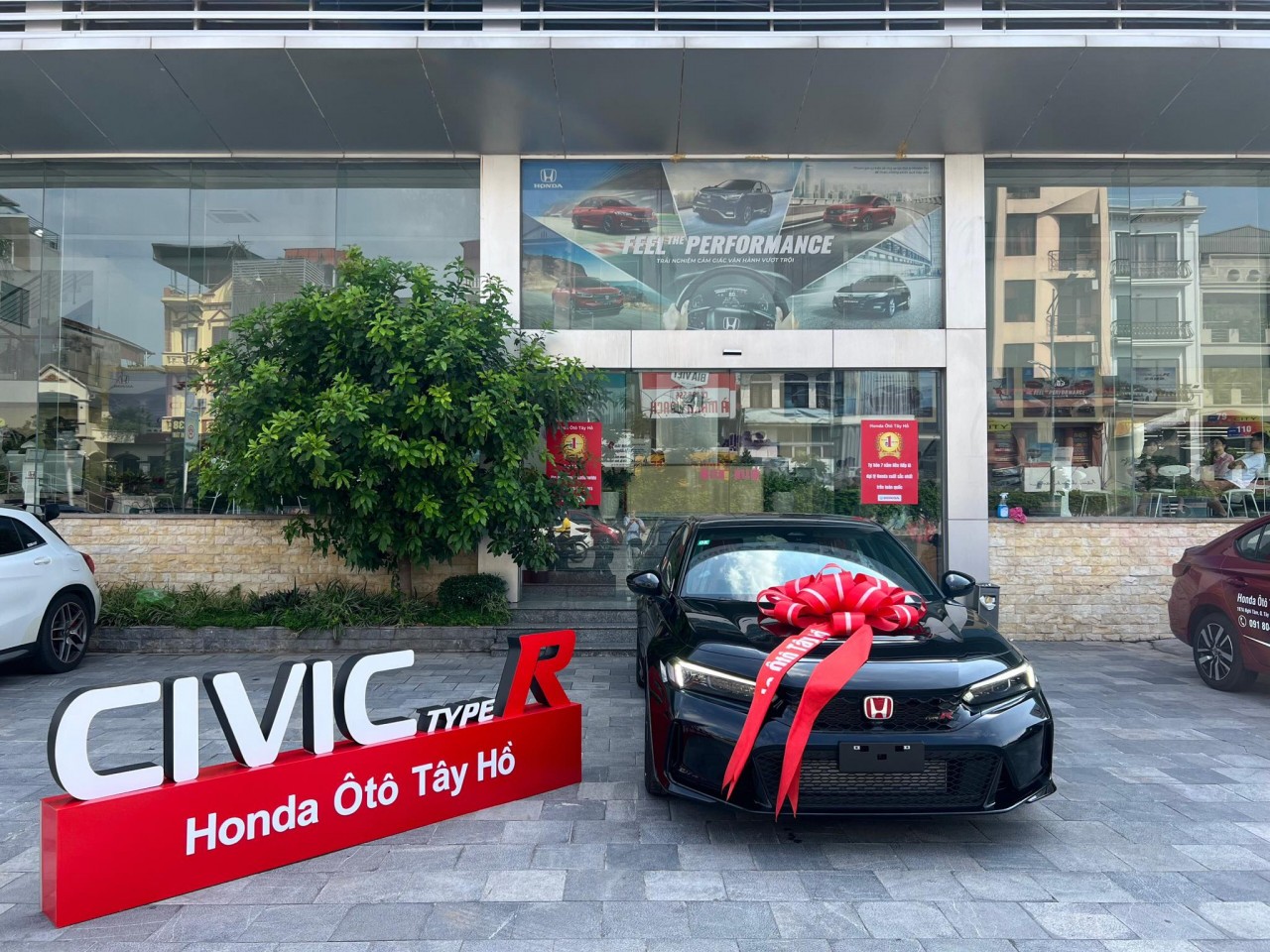 Honda Civic Type R 2023 đầu tiên tại Hà Nội Honda Civic Type R 2023 đầu tiên tại Hà Nội