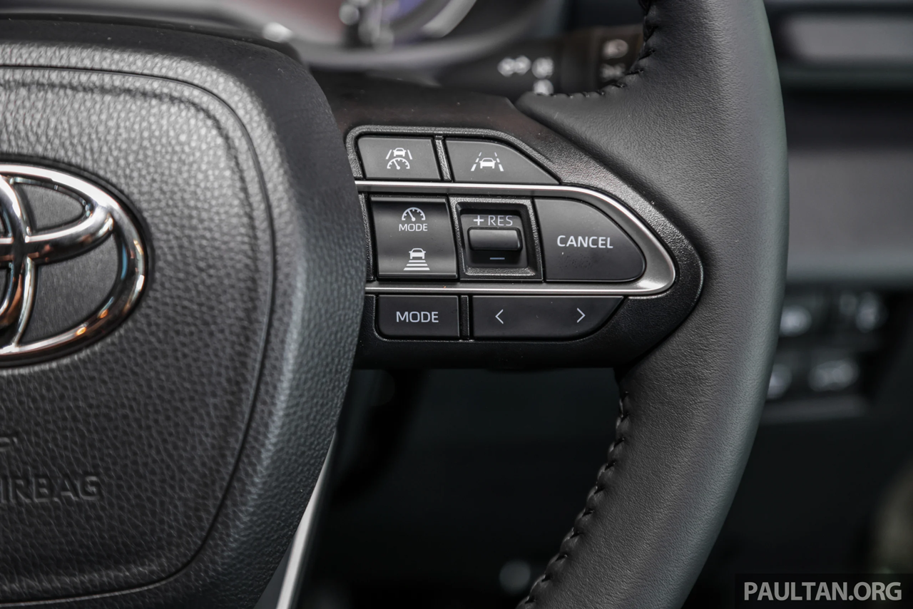 Toyota Innova 2023 giá từ 830 triệu đồng tại Malaysia Toyota Innova 2023 giá từ 830 triệu đồng tại Malaysia