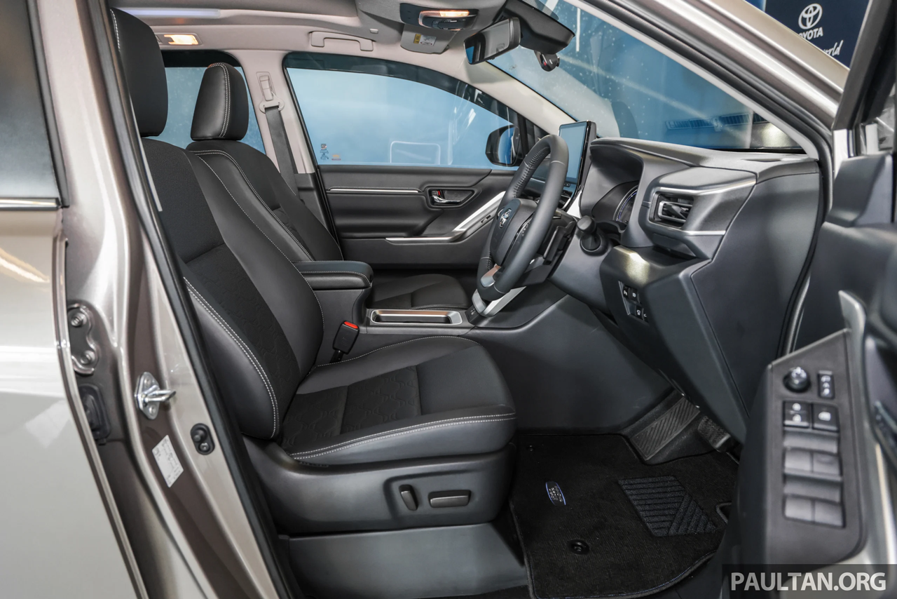 Toyota Innova 2023 giá từ 830 triệu đồng tại Malaysia Toyota Innova 2023 giá từ 830 triệu đồng tại Malaysia