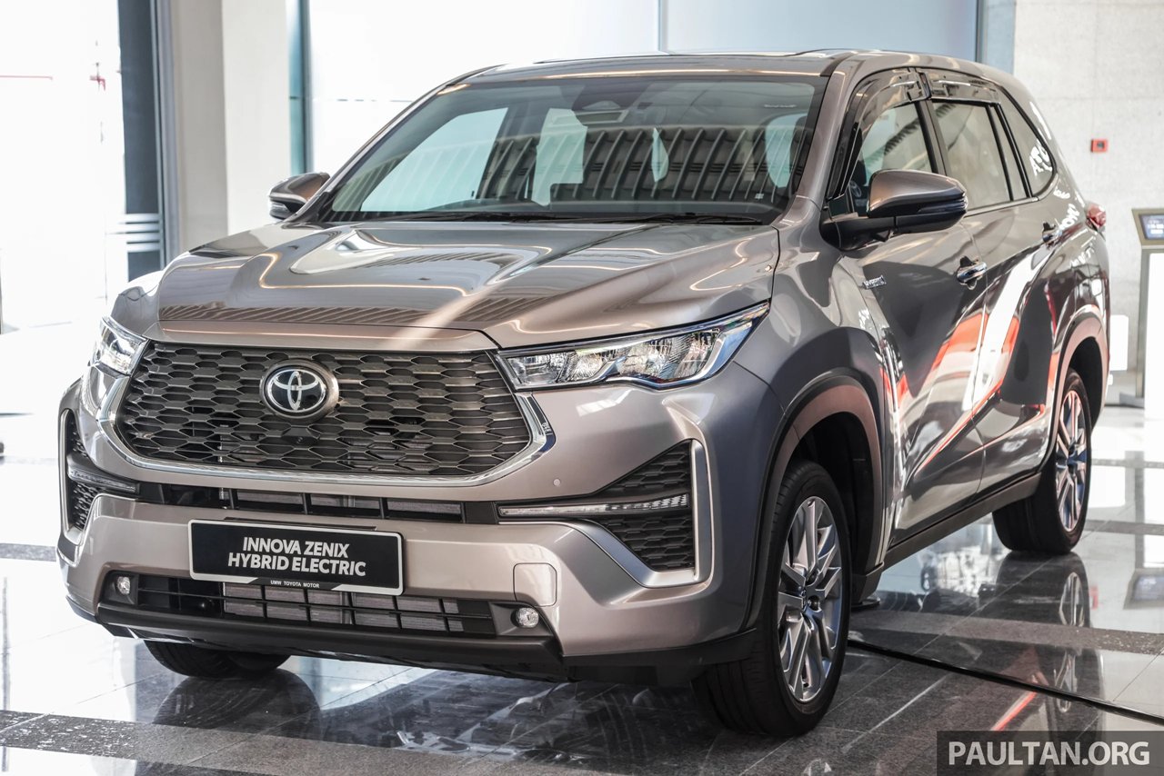 Toyota Innova 2023 giá từ 830 triệu đồng tại Malaysia Toyota Innova 2023 giá từ 830 triệu đồng tại Malaysia