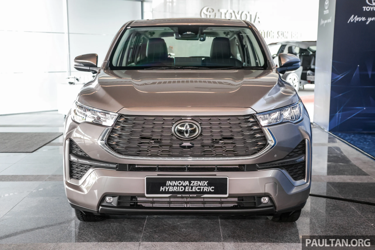 Toyota Innova 2023 giá từ 830 triệu đồng tại Malaysia Toyota Innova 2023 giá từ 830 triệu đồng tại Malaysia