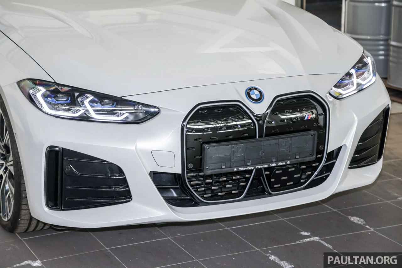 Xe điện BMW i4 M50 giá từ 2,1 tỷ đồng tại Malaysia Xe điện BMW i4 M50 giá từ 2,1 tỷ đồng tại Malaysia