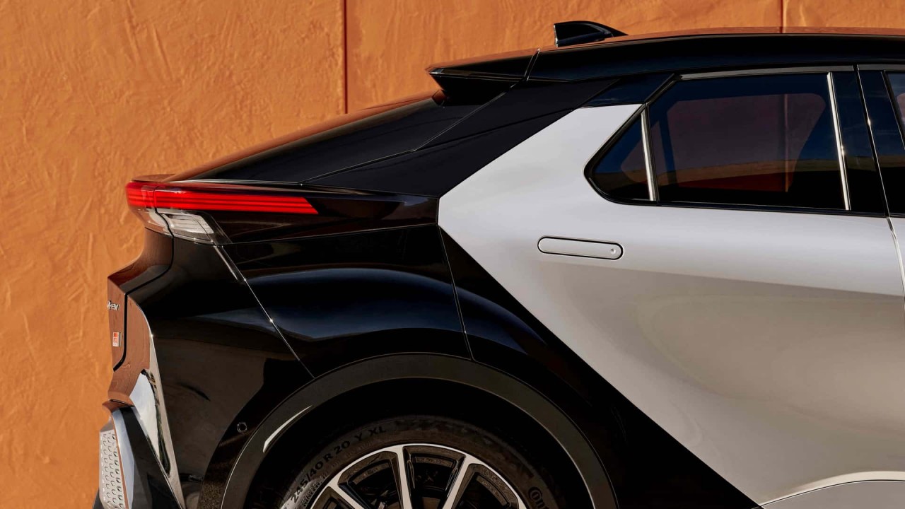 Toyota C-HR thế hệ mới ra mắt tại châu Âu Toyota C HR thế hệ mới ra mắt tại châu Âu