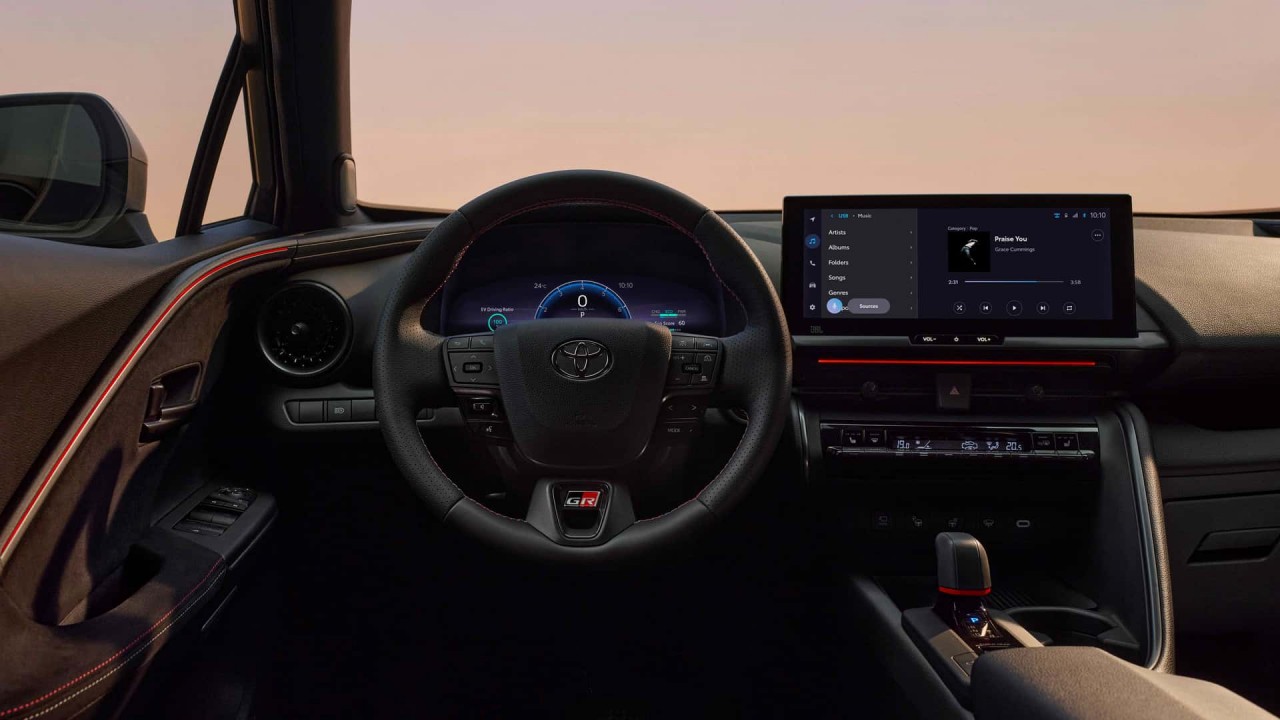 Toyota C-HR thế hệ mới ra mắt tại châu Âu Toyota C-HR thế hệ mới ra mắt tại châu Âu