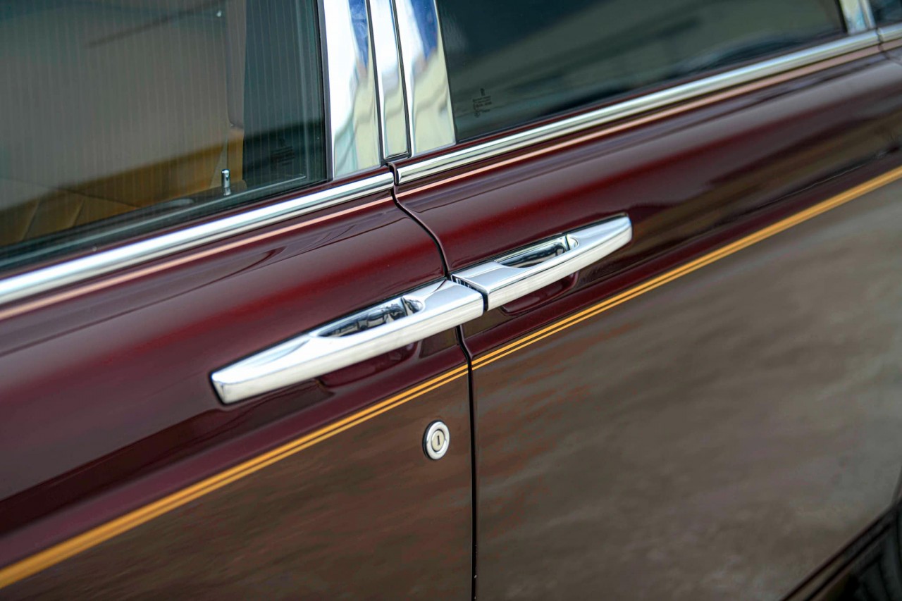Cận cảnh Rolls-Royce Phantom Lửa Thiêng đấu giá 7 lần vẫn không ai mua Cận cảnh Rolls Royce Phantom Lửa Thiêng đấu giá 7 lần vẫn không ai mua