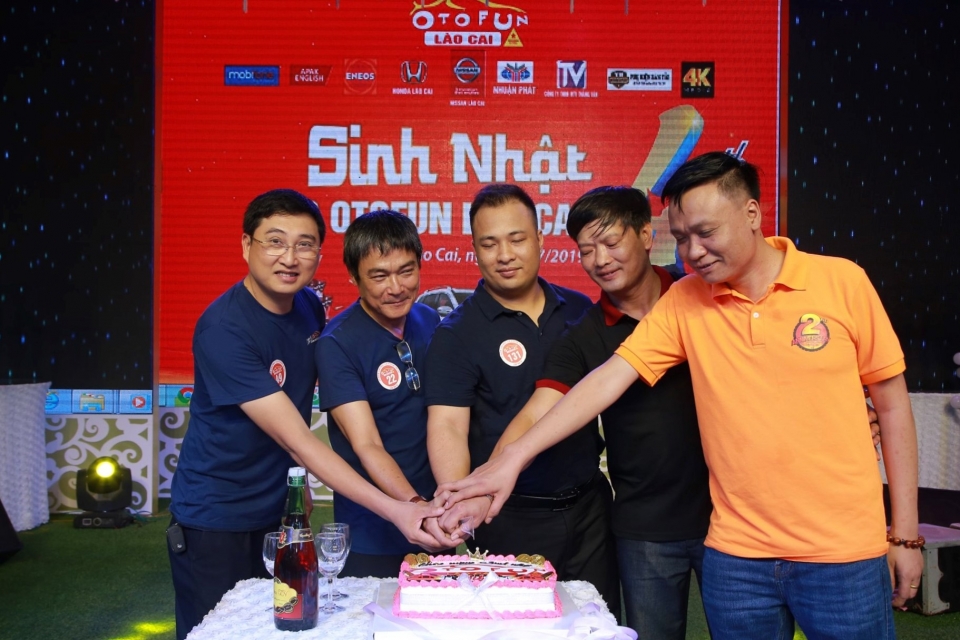 Chi hội OtoFun Lào Cai kỷ niệm 4 năm thành lập chi hoi otofun lao cai ky niem 4 nam thanh lap