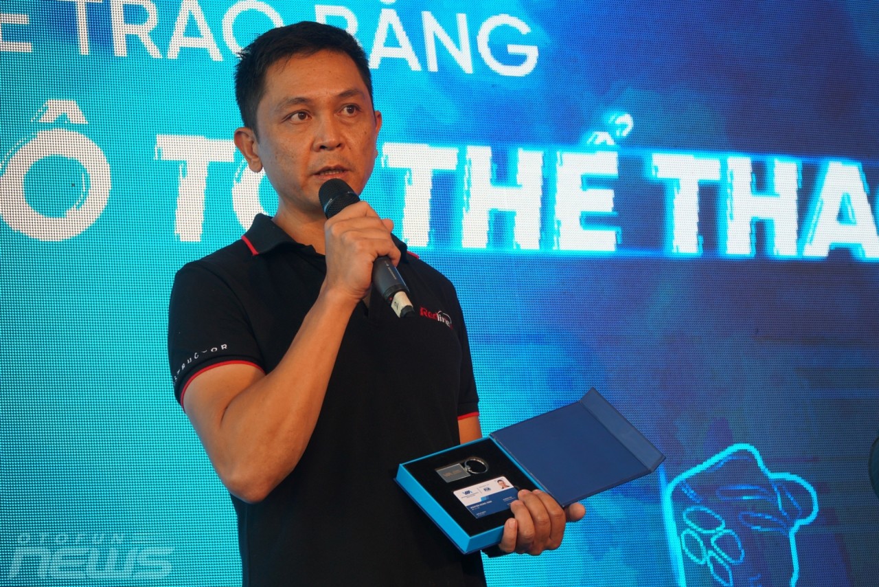 Nguyễn Hồng Vinh - Tay đua ô tô thể thao chuyên nghiệp đầu tiên của Việt Nam nguyen hong vinh tay dua o to the thao chuyen nghiep dau tien cua viet nam