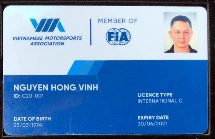 Nguyễn Hồng Vinh - Tay đua ô tô thể thao chuyên nghiệp đầu tiên của Việt Nam nguyen hong vinh tay dua o to the thao chuyen nghiep dau tien cua viet nam