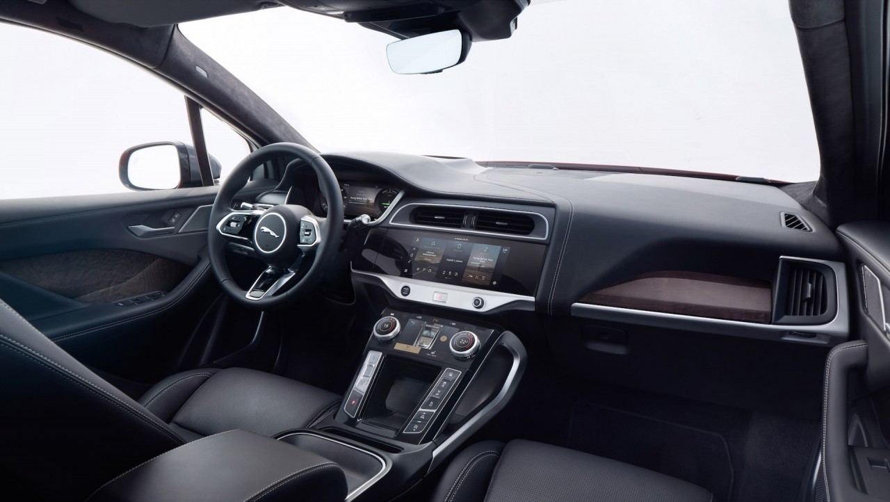 Xe chạy điện Jaguar I-Pace mới - Sạc nhanh hơn, thông minh hơn xe chay dien jaguar i pace moi sac nhanh hon thong minh hon