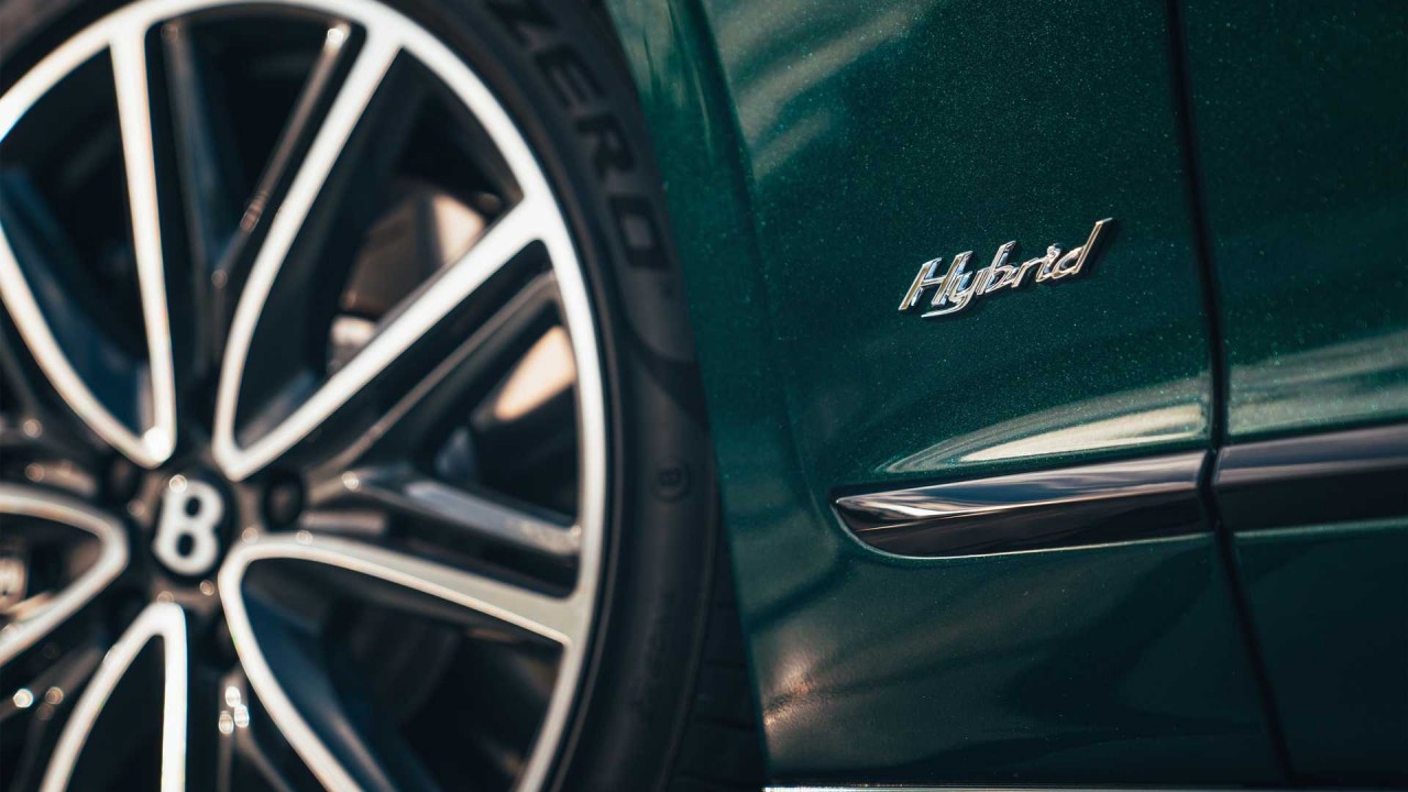 Siêu sang Bentley Flying Spur có thêm phiên bản hybrid Siêu sang Bentley Flying Spur có thêm phiên bản hybrid