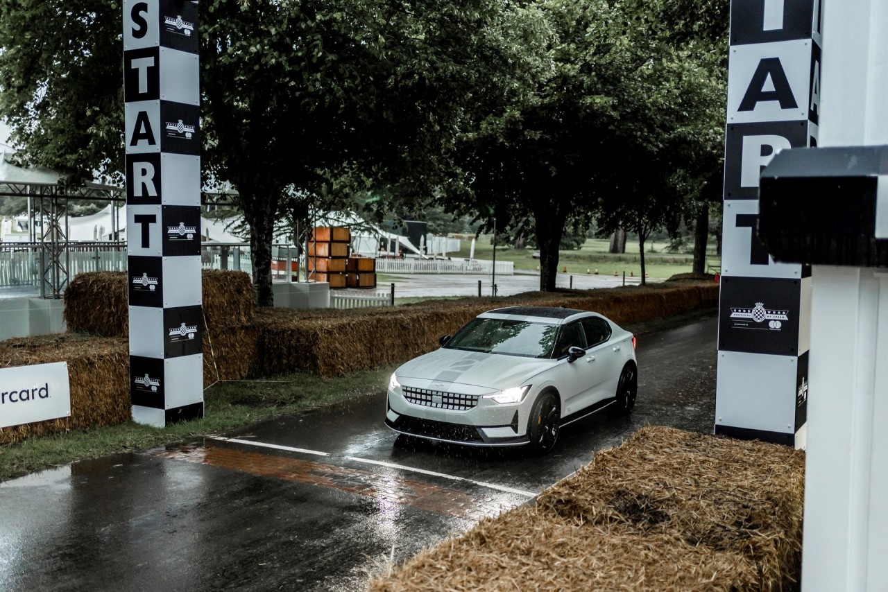 Polestar 2 -  "Xe điện Volvo" mạnh 469 mã lực