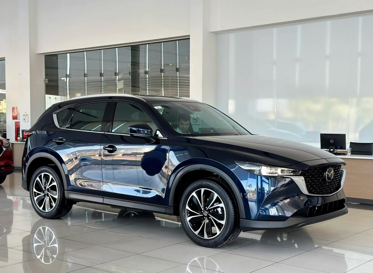 Mazda CX-5 2025 giảm mạnh, tạo áp lực lớn lên SUV cỡ B Mazda CX-5 2025 giảm mạnh, tạo áp lực lớn lên SUV cỡ B
