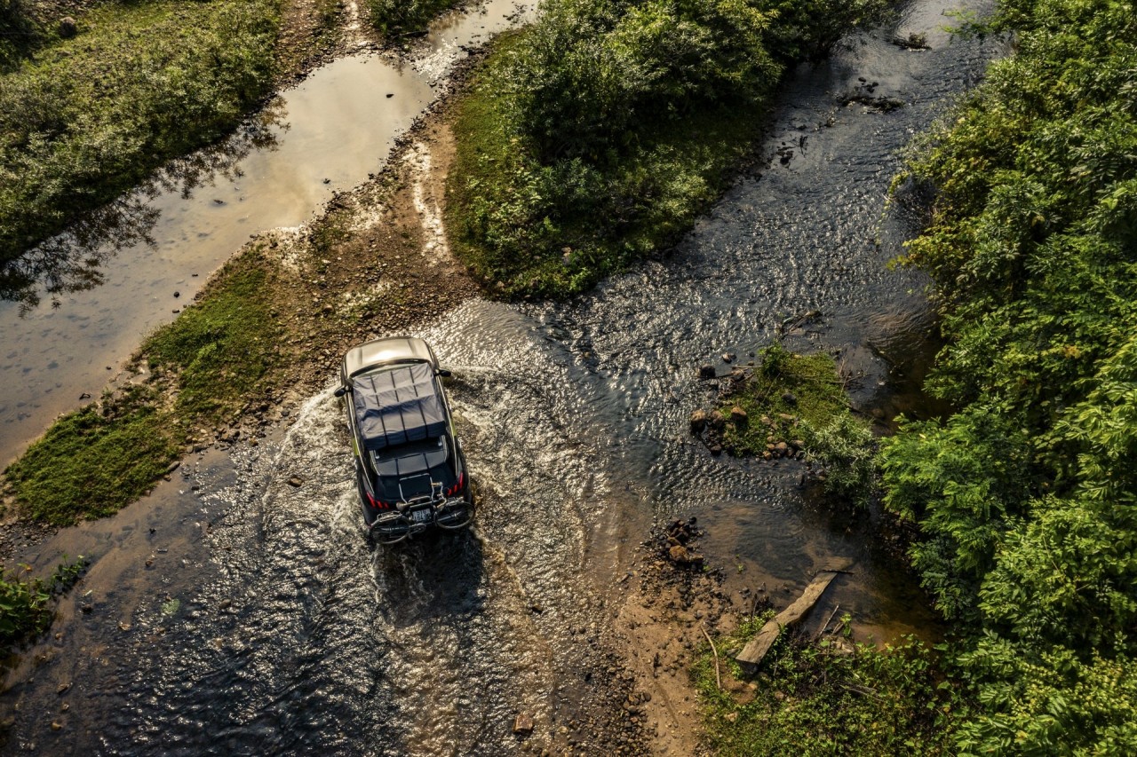 top gear cung chiec peugeot 3008 do offroad kham pha duong truong son