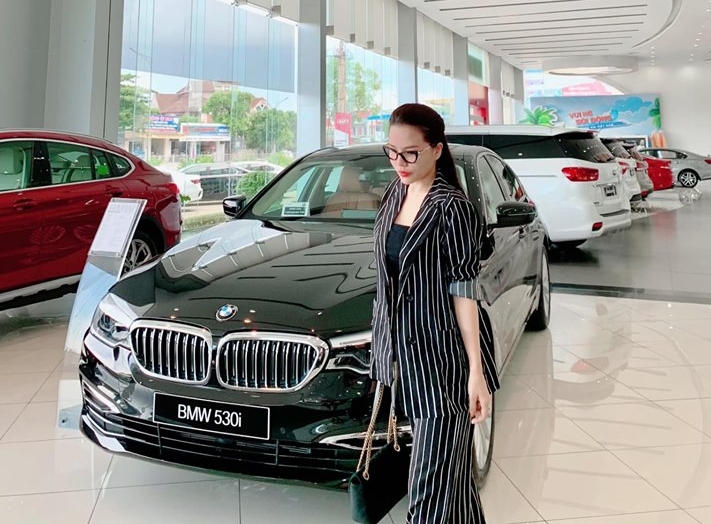 ba chu tham my vien choi lon tang khach hang bmw 530i gia 3 ty dong