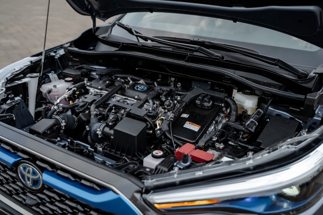 Toyota Corolla Cross ra mắt: Có tùy chọn động cơ hybrid, giá bán 720-918 triệu đồng toyota corolla cross ra mat co tuy chon dong co hybrid gia ban 720 918 trieu dong