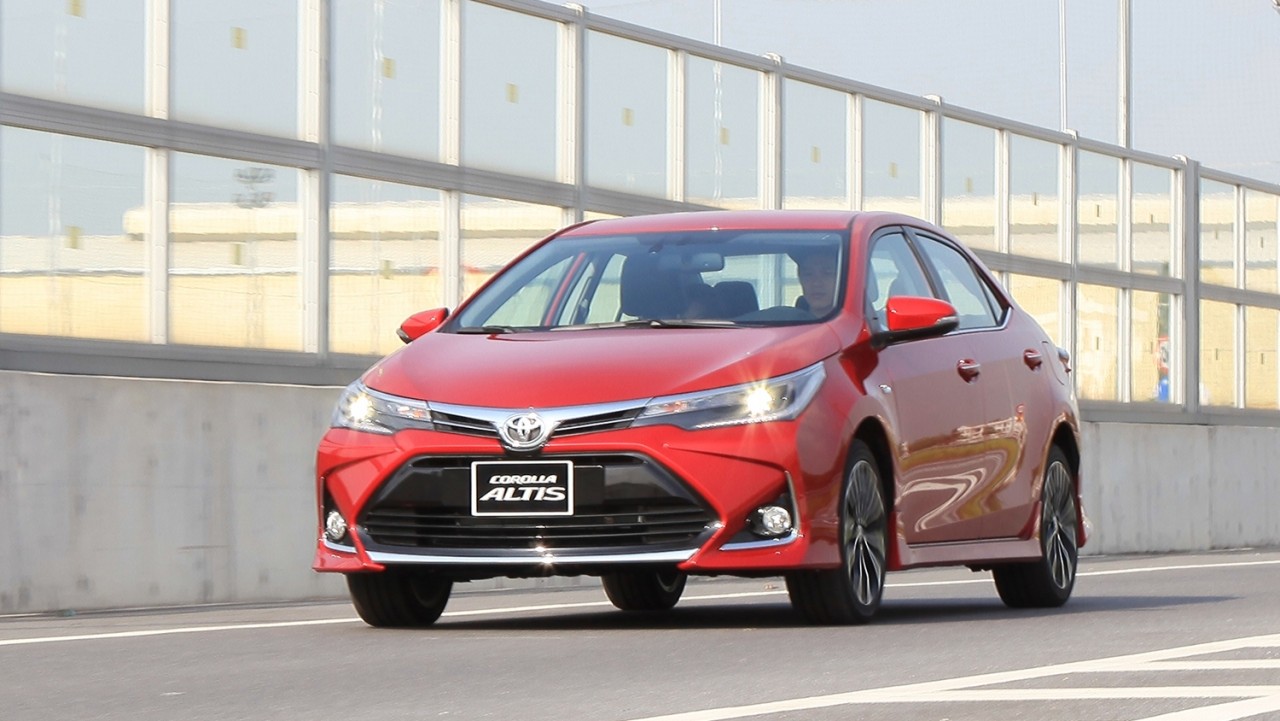 Toyota Altis 2020 ra mắt, giá từ 733 triệu đồng toyota altis 2020 ra mat gia tu 733 trieu dong