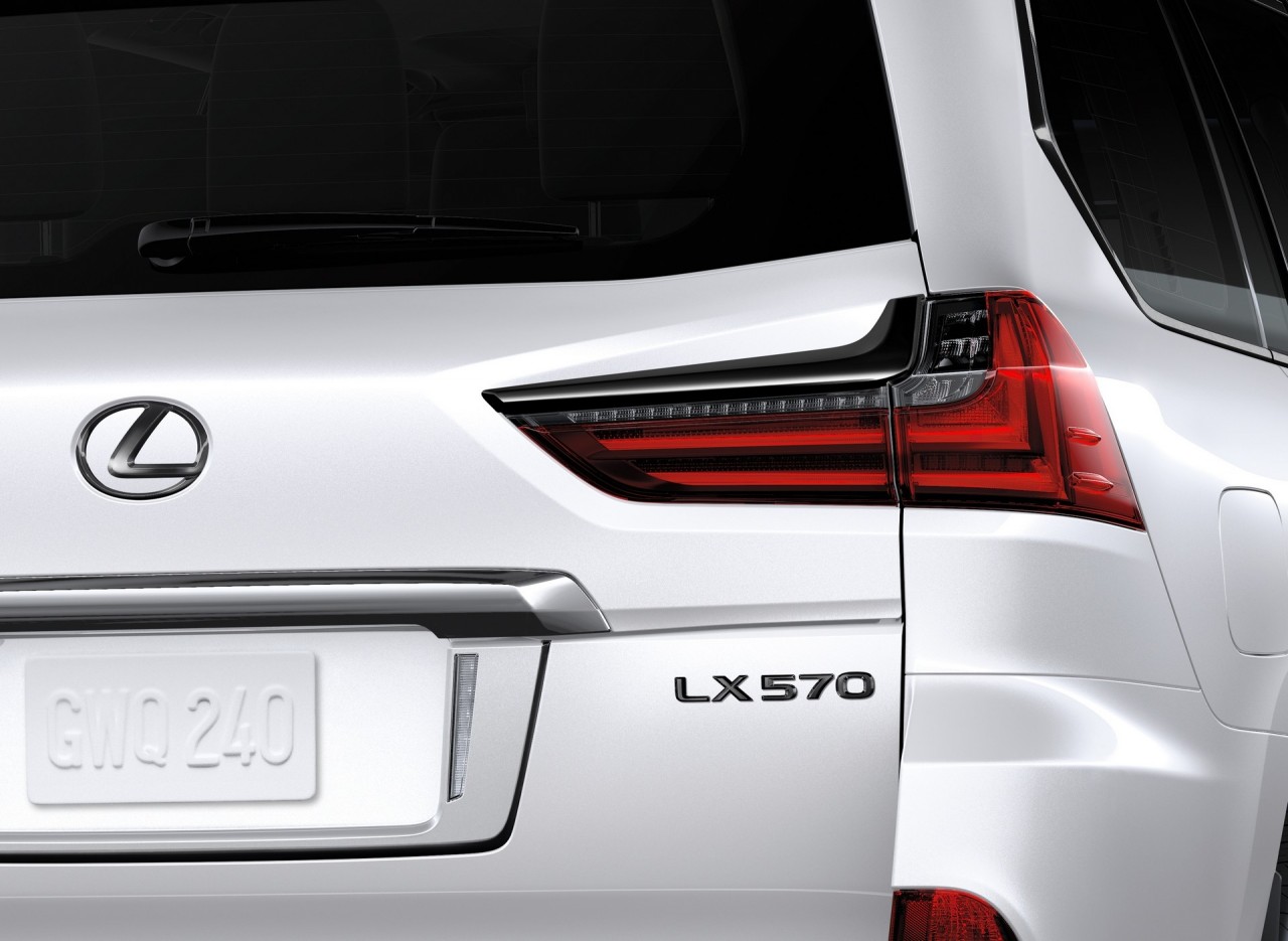 lexus lx570 2021 binh moi ruou van cu nhu 13 nam truoc