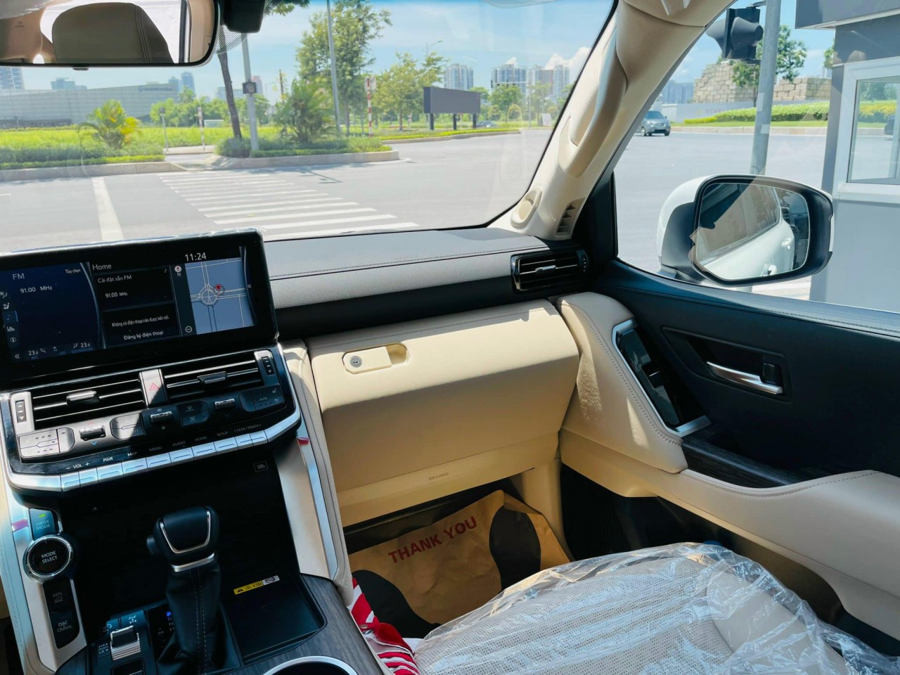 Cận cảnh Toyota Land Cruiser 2022 tại Việt Nam Cận cảnh Toyota Land Cruiser 2022 tại Việt Nam
