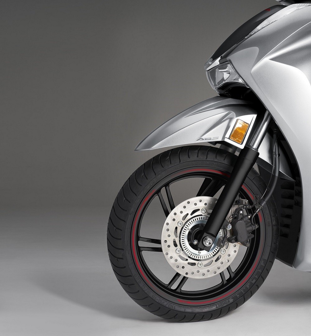 Honda SH30i lắp ráp trong nước giá gần 150 triệu đồng Honda SH30i lắp ráp trong nước giá gần 150 triệu đồng