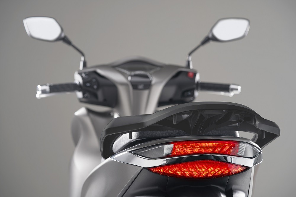 Honda SH30i lắp ráp trong nước giá gần 150 triệu đồng Honda SH30i lắp ráp trong nước giá gần 150 triệu đồng