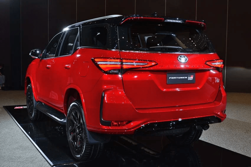 Toyota Fortuner GR Sport giá hơn 1,3 tỷ đồng tại Thái Lan Toyota Fortuner GR Sport giá hơn 1,3 tỷ đồng tại Thái Lan