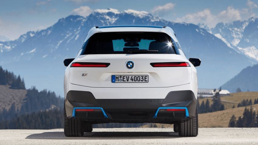 SUV chạy điện BMW iX giá từ 2,28 tỷ đồng tại Malaysia SUV chạy điện BMW iX giá từ 2,28 tỷ đồng tại Malaysia