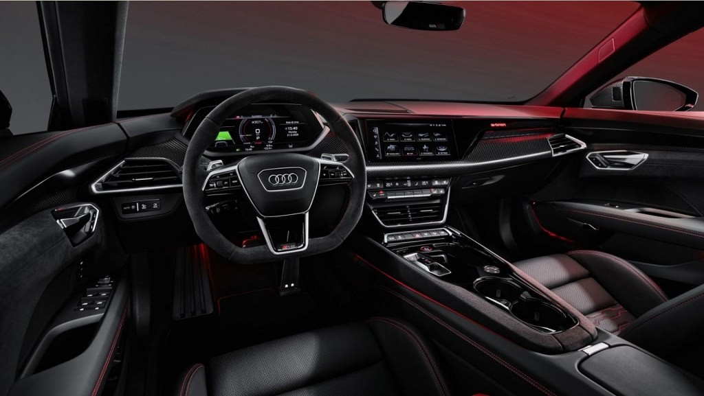 Xe điện Audi e-tron GT bất ngờ xuất hiện tại Việt Nam Xe điện Audi e-tron GT bất ngờ xuất hiện tại Việt Nam