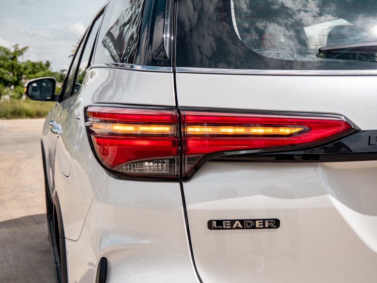 Toyota Fortuner Leader giá từ 905 triệu đồng tại Thái Lan Toyota Fortuner Leader giá từ 905 triệu đồng tại Thái Lan