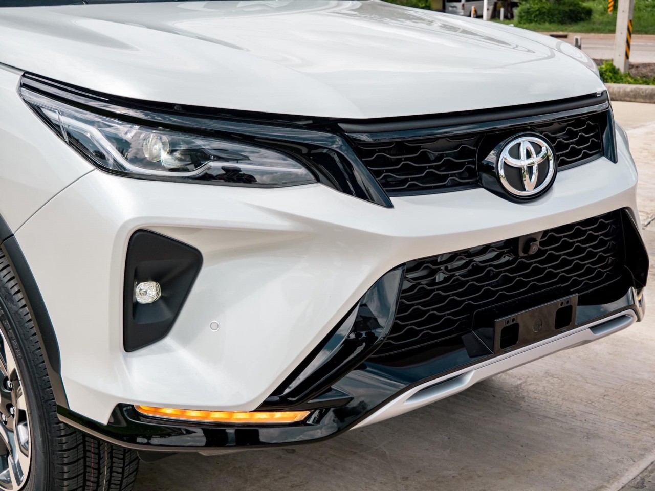 Toyota Fortuner Leader giá từ 905 triệu đồng tại Thái Lan Toyota Fortuner Leader giá từ 905 triệu đồng tại Thái Lan
