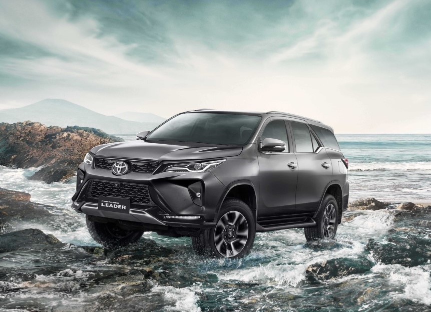 Toyota Fortuner 2023 ra mắt tại Thái Lan Toyota Fortuner 2023 ra mắt tại Thái Lan