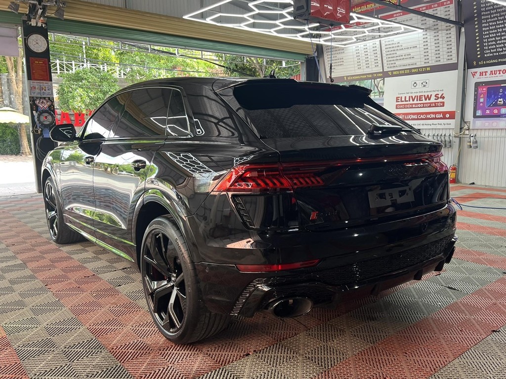 Audi RS Q8
