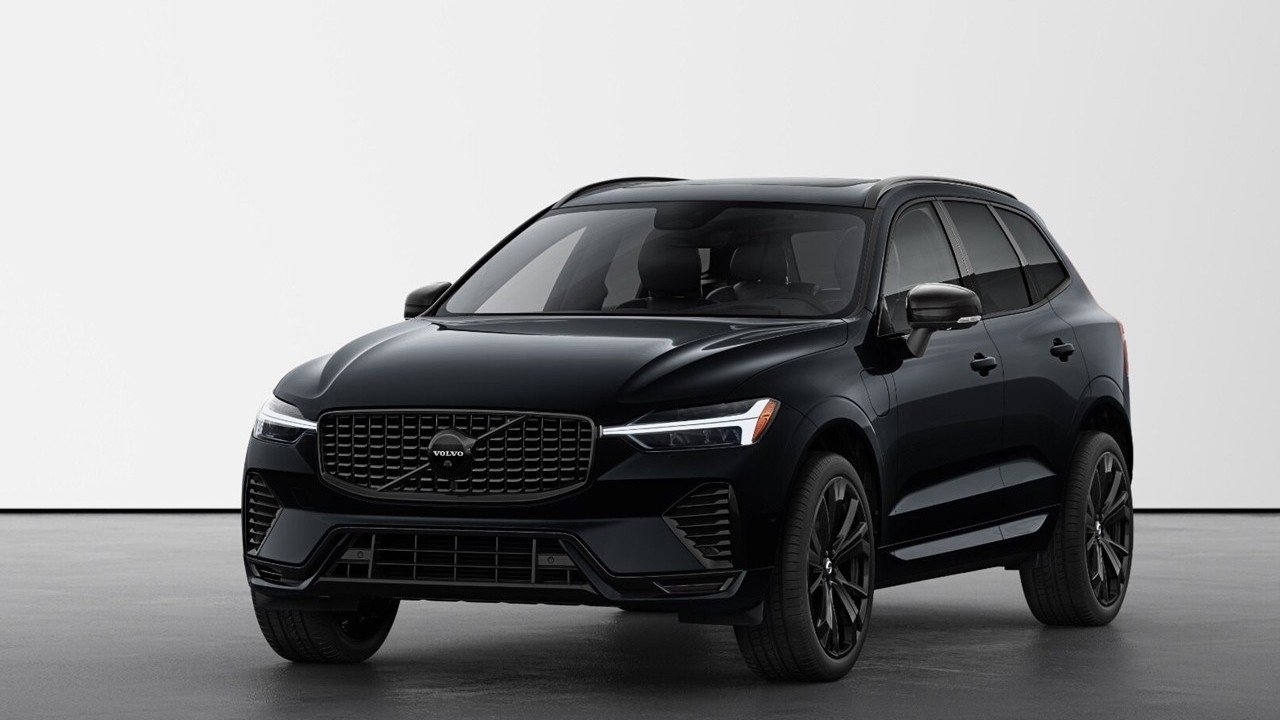Volvo XC60 Black Edition giá 1,4 tỷ đồng tại Mỹ