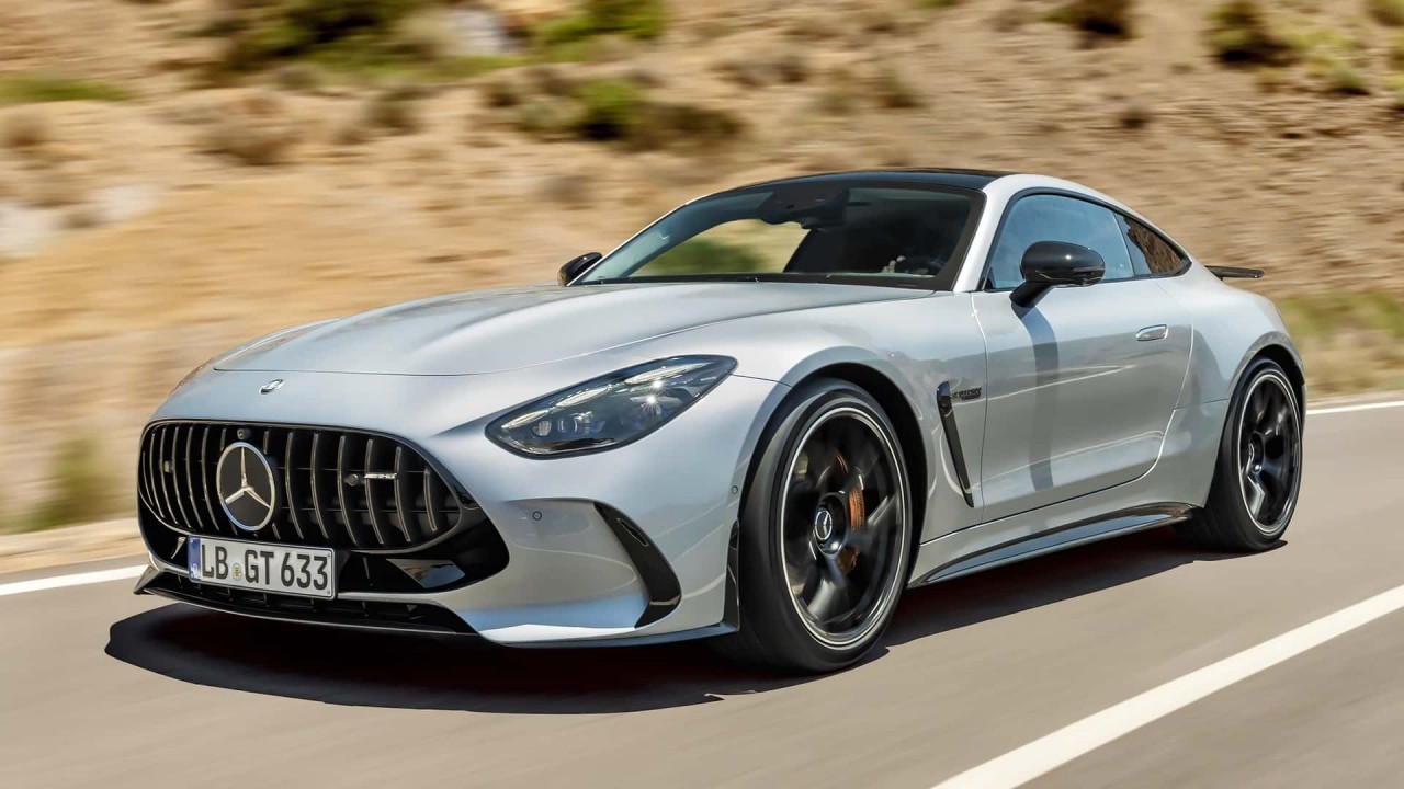 Mercedes-AMG GT thế hệ thứ hai ra mắt, hai tùy chọn động cơ mạnh 469-577 mã lực