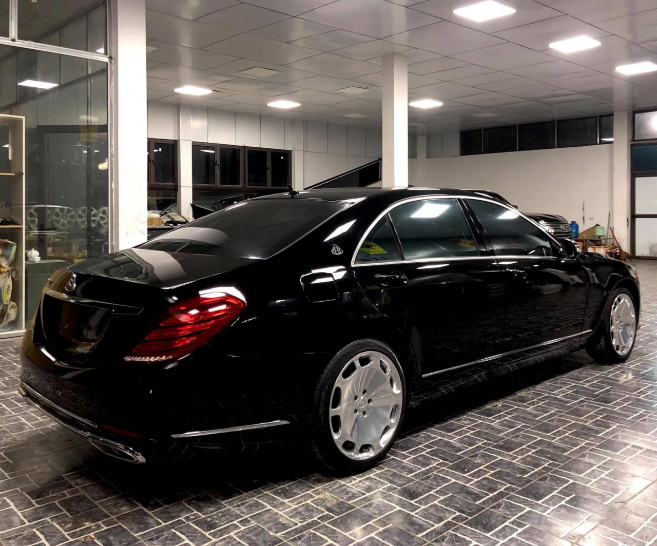 cai lao hoan dong mercedes s class 2008 tre ra 10 tuoi chi voi 400 trieu dong