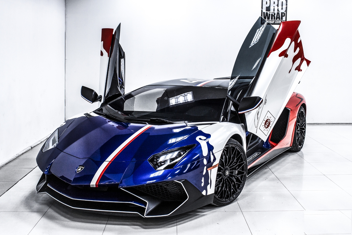 Lamborghini cán mốc 10.000 chiếc Aventador xuất xưởng lamborghini can moc 10000 chiec aventador xuat xuong