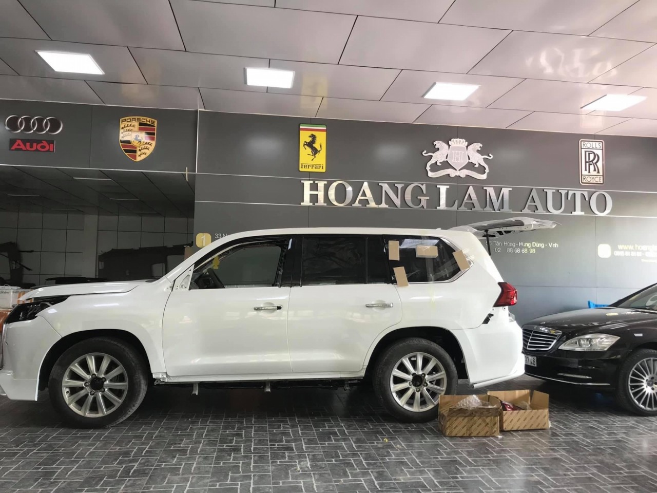 ‘Cải trang’ Lexus LX570 đời cũ trẻ 10 năm tuổi chỉ với 500 triệu đồng cai trang lexus lx570 doi cu tre 10 nam tuoi chi voi 500 trieu dong