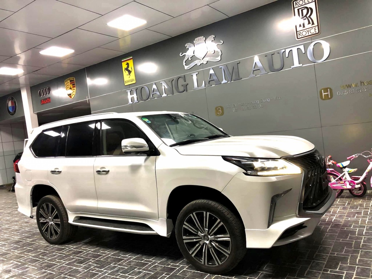 ‘Cải trang’ Lexus LX570 đời cũ trẻ 10 năm tuổi chỉ với 500 triệu đồng cai trang lexus lx570 doi cu tre 10 nam tuoi chi voi 500 trieu dong
