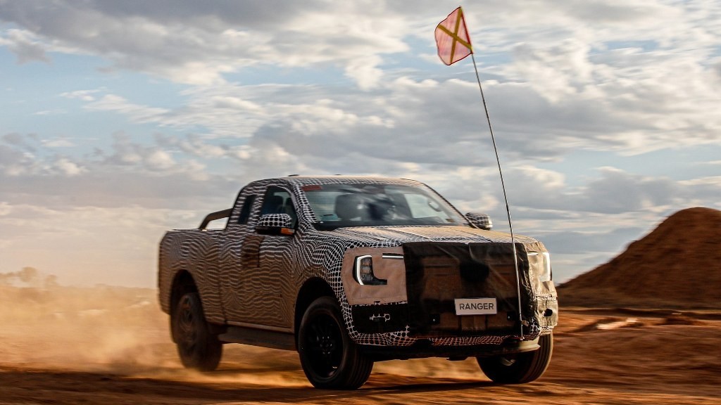 Ford Ranger 2022 ra mắt ngày 24/11 tới