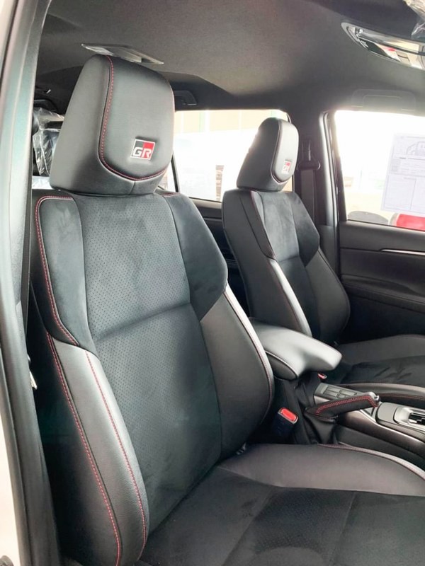 Cận cảnh Toyota Fortuner GR Sport tại Thái Lan Hình thực tế Toyota Fortuner GR Sport tại Thái Lan