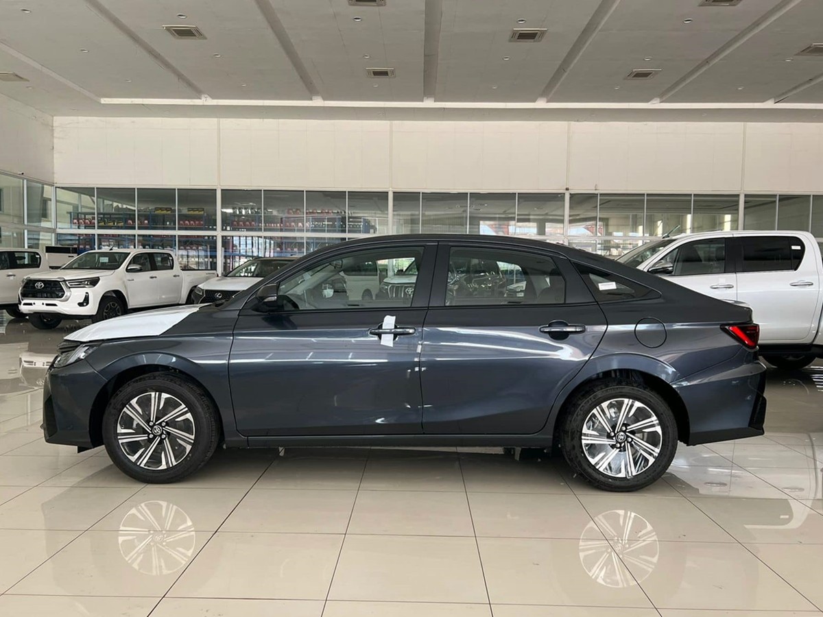 Toyota Vios 2023 vừa ra mắt đã “cháy hàng” sau một tháng mở bán Toyota Vios 2023 vừa ra mắt đã “cháy hàng” sau một tháng mở bán