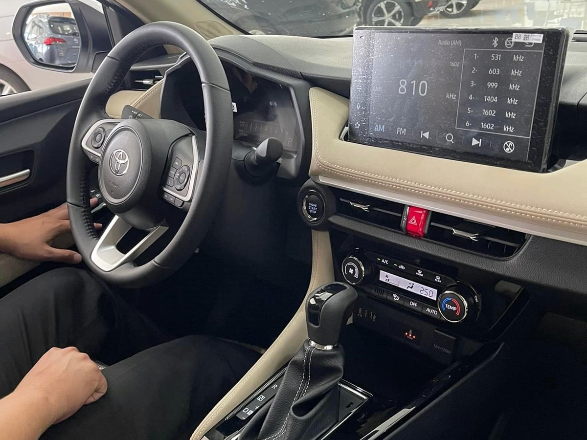 Toyota Vios ra mắt tại Lào