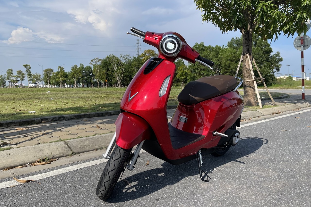 VinFast nhận đặt hàng xe máy điện Evo200